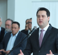 Governador do Paraná anuncia 6 mil vagas em novos concursos
